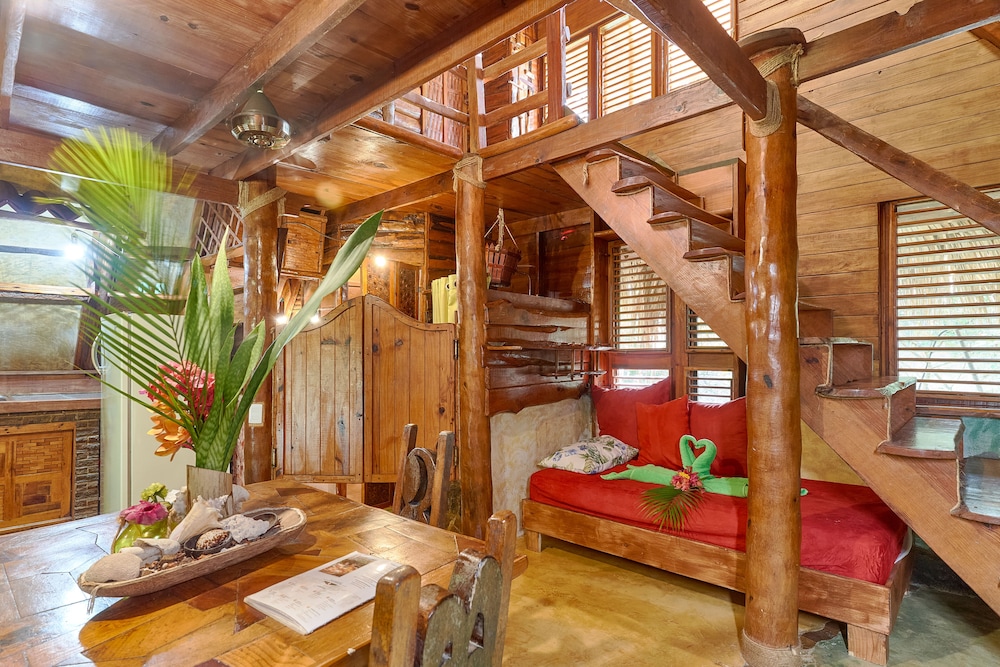 CHALET TROPICAL Hotel & Restaurant-Pizzeria