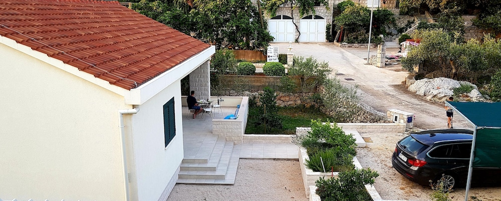 Photo 46