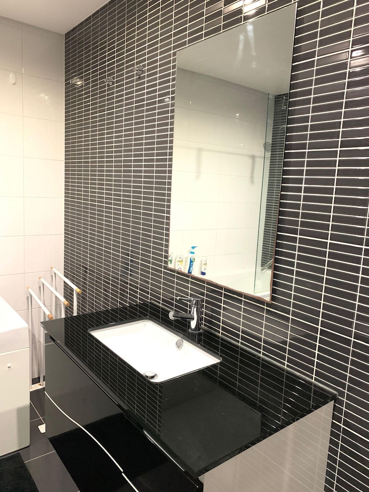 Modern Flat Near Lisbon