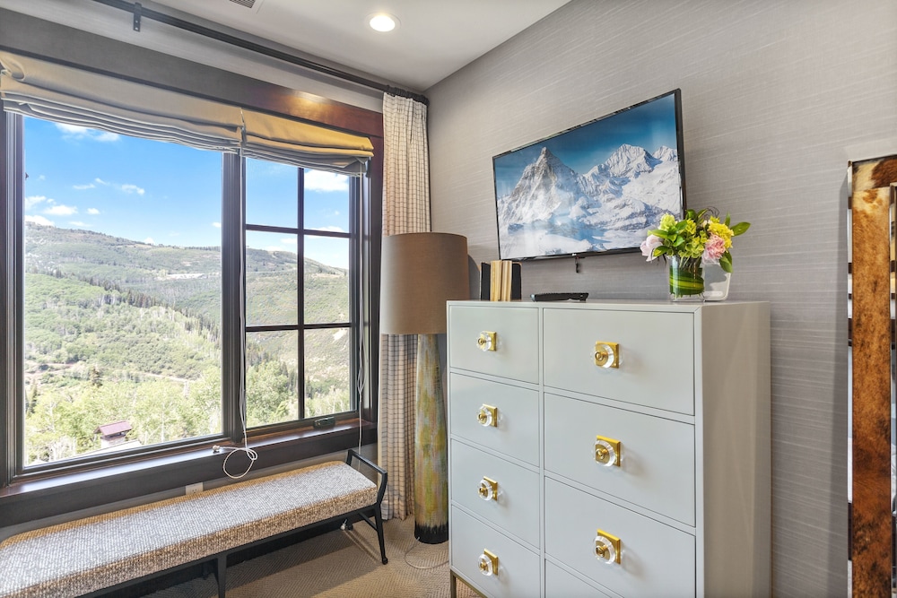 Flagstaff Lodge at Deer Valley Resort - Four Bedroom Residence #507 4 Condo