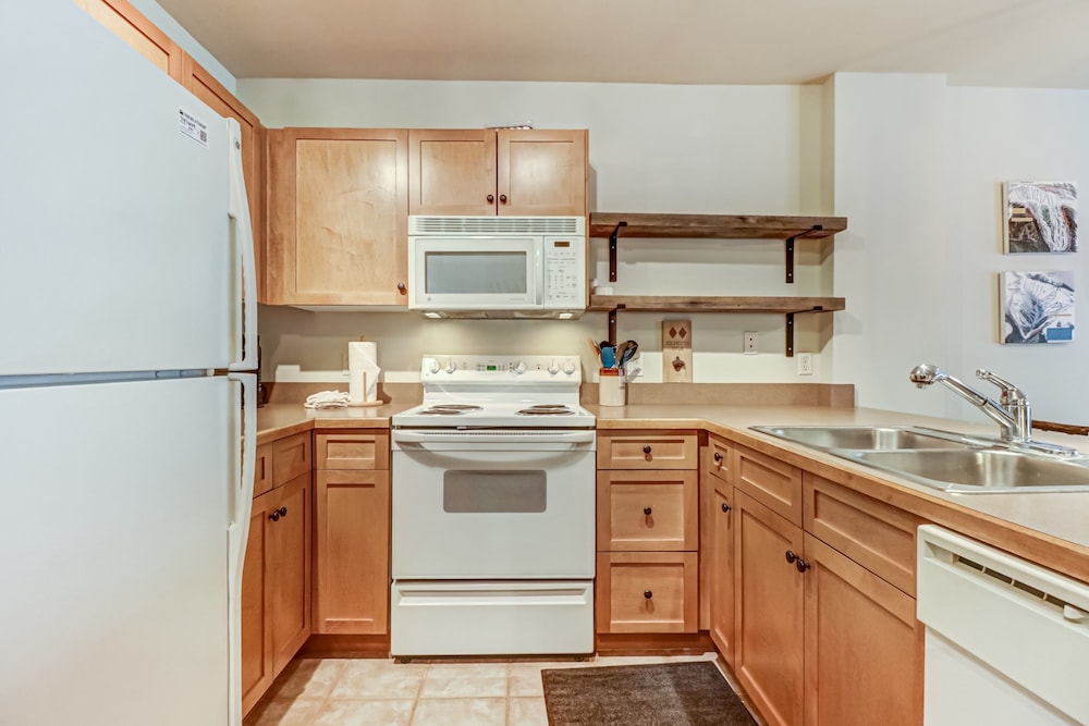 Cs321 Copper Springs 1 Bedroom Condo