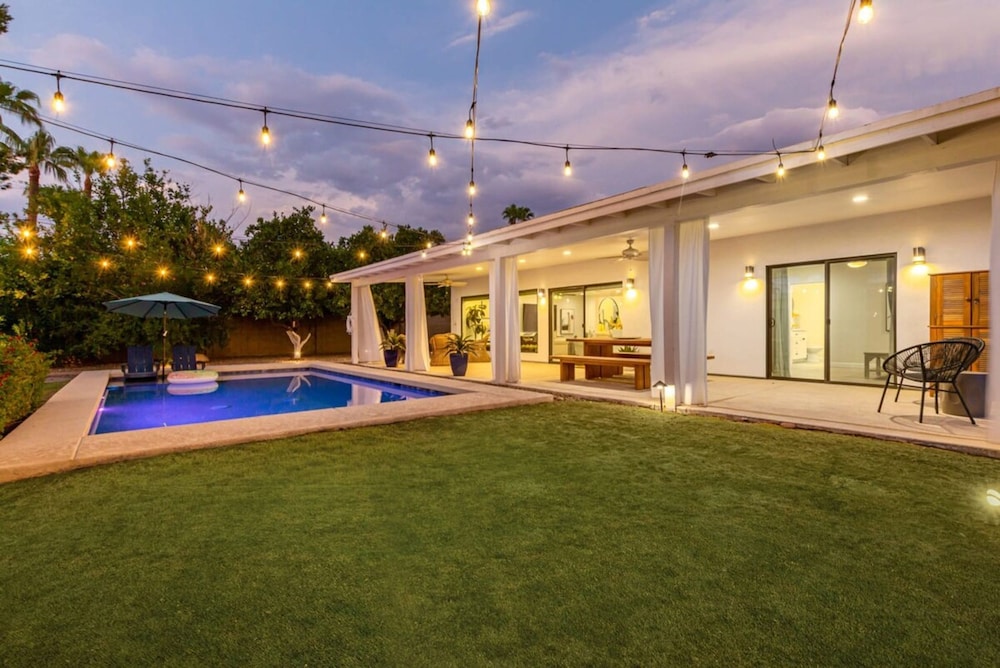 The Larkspur 2 Masters Heated Pool Gameroom