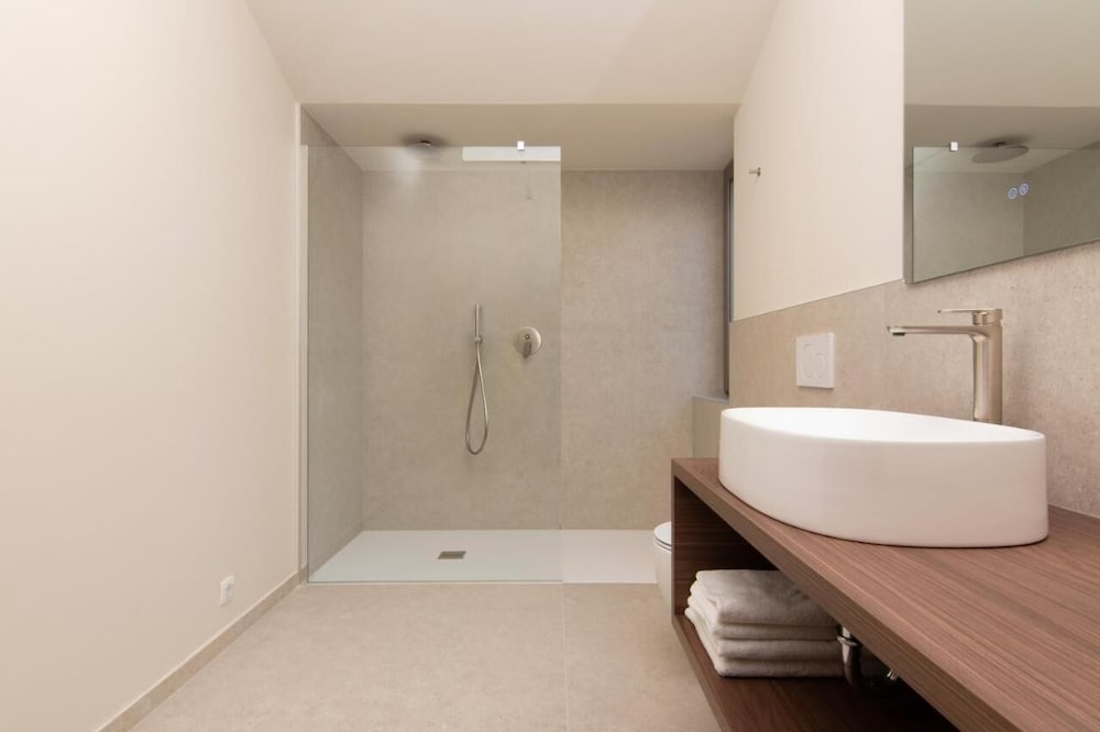 AdeLis Residence