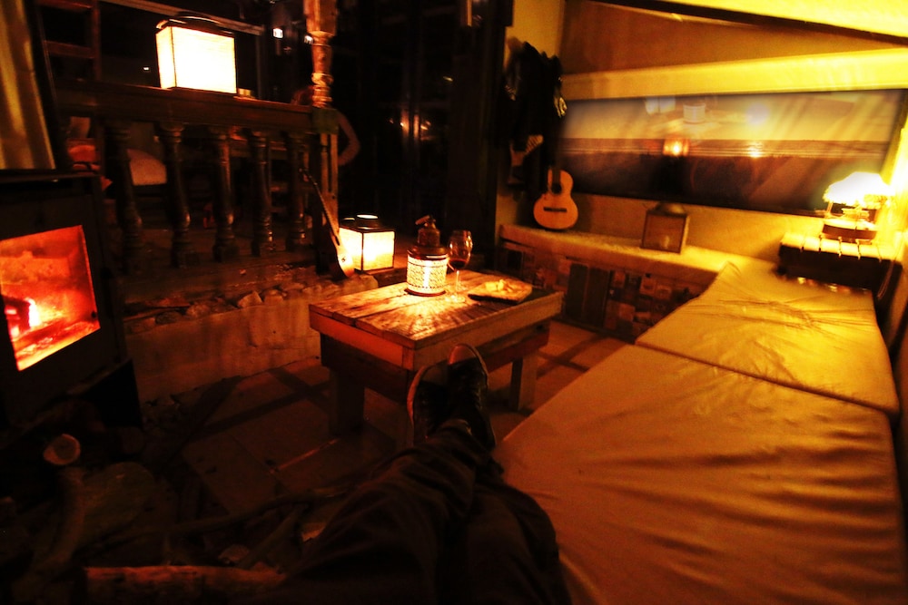Narakan Hostel