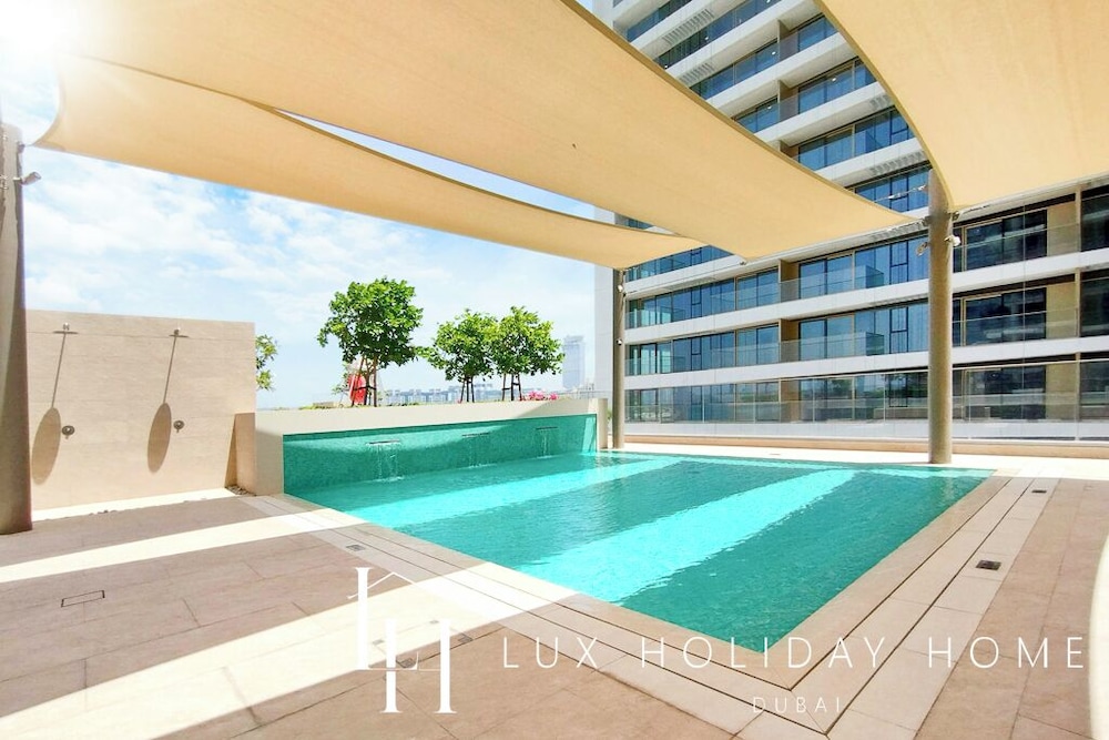 LUX The Ultra Luxury Beach Isle Suite