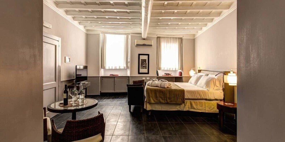 Suite Giulia 2
