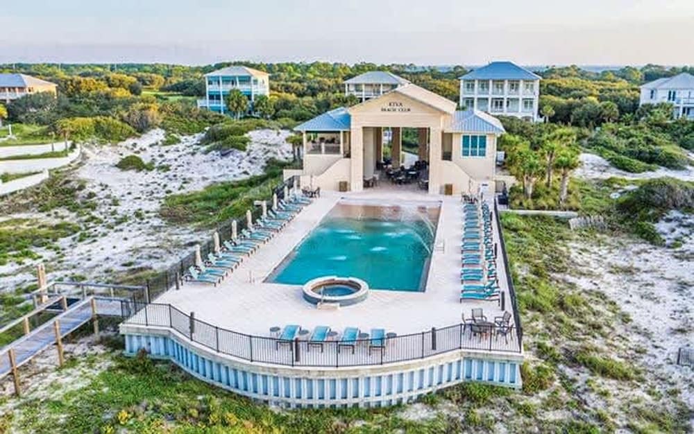 Beach Walk Retreat Heated Pool Golf Views Main Guest House Sleeps 15