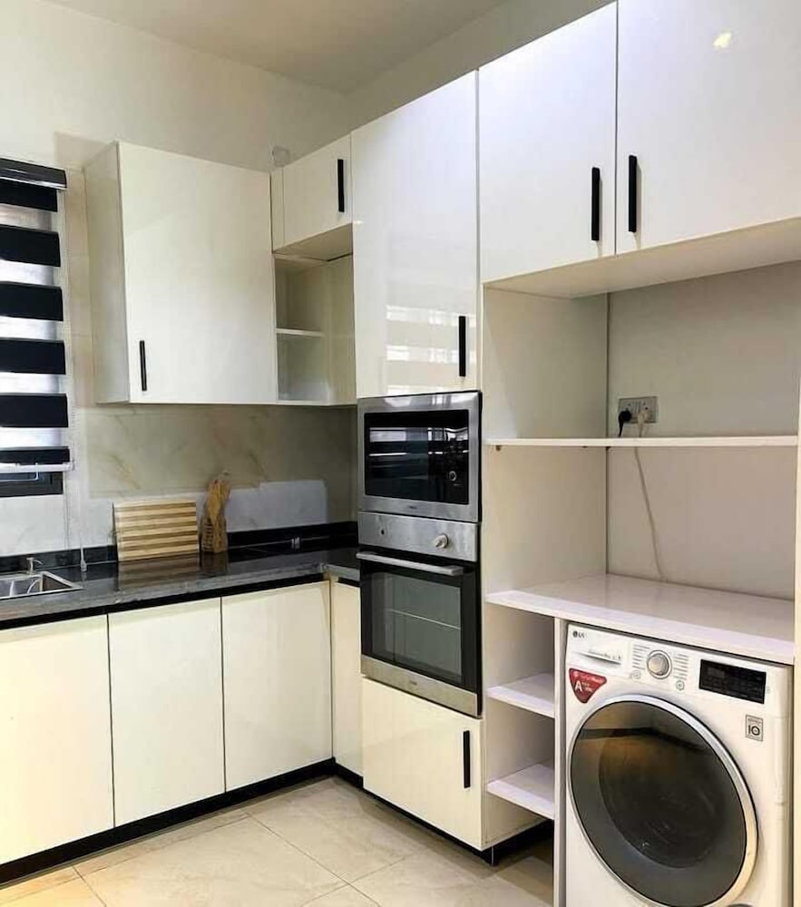 Nook and Cranny Apartment