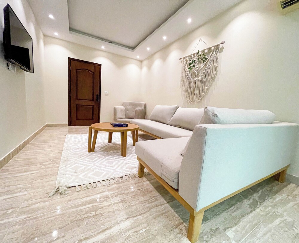 Settle Inn Al Rehab City A
