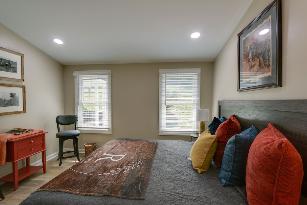 Harpers Ferry Home w/ Private Pool Hot Tub! - Property Image 25