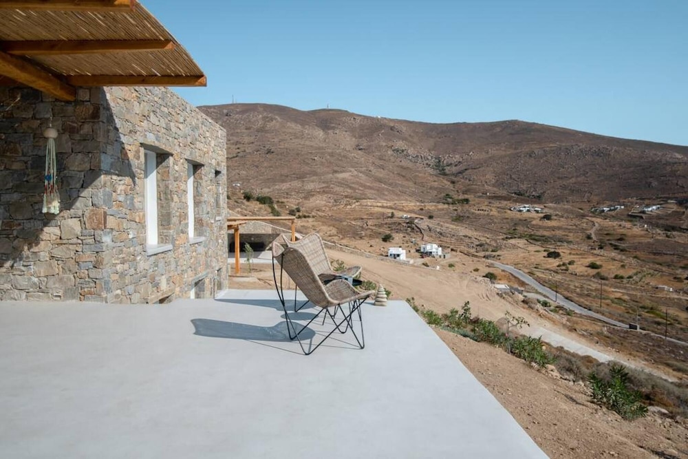 Infinity View Villa Agios Ioannis Serifos view 5