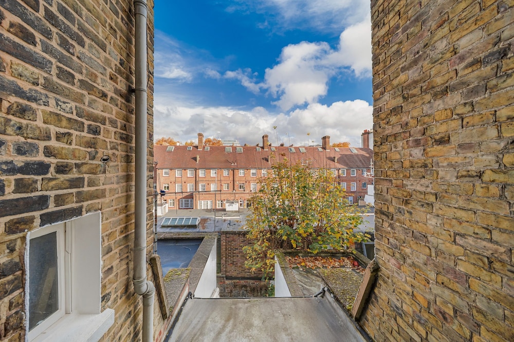 Devonshire Terrace - 2 Bedroom Apartment