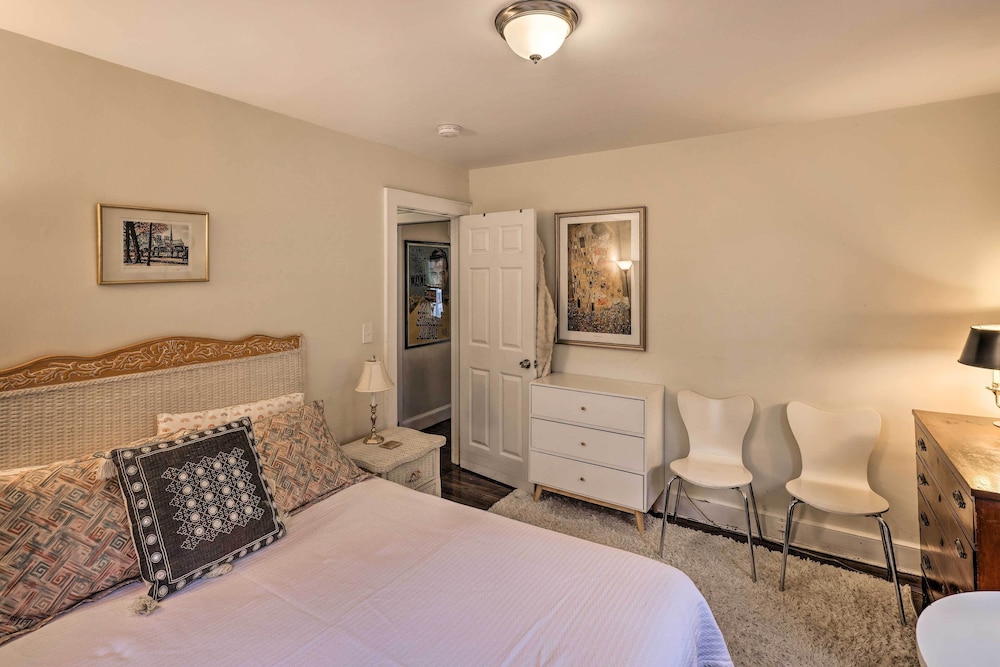 Bridgeport Vacations - Bridgeport Vacation Rental - Walk to Beach! - Property Image 30