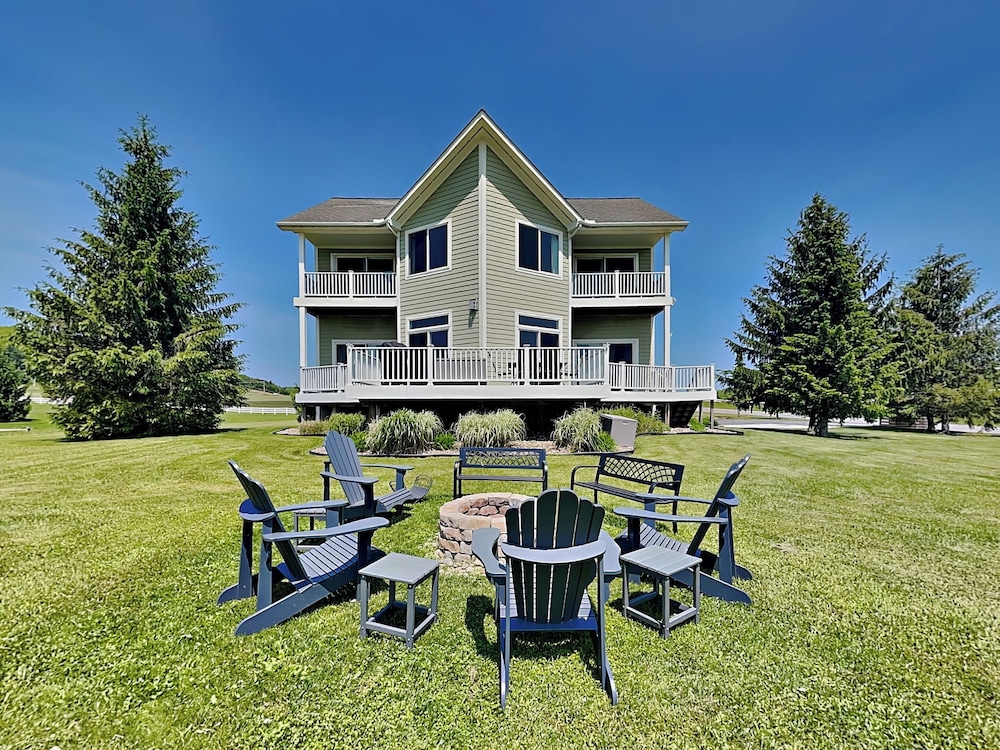 Dacha Verde by Taylor Made Deep Creek