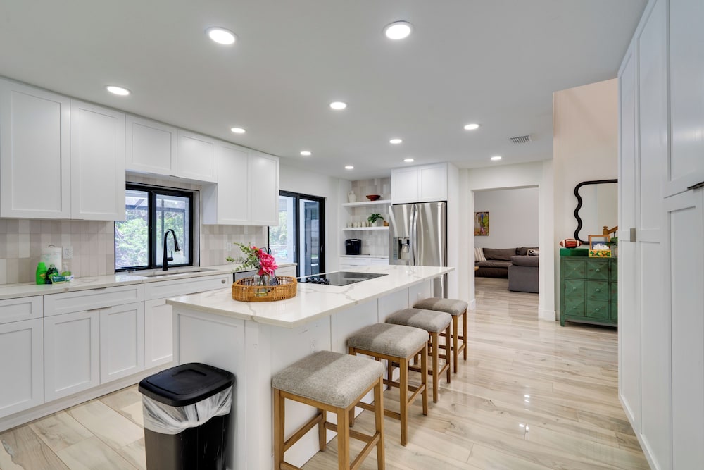 7 Mi Fort Myers Beach: Luxe 'mai Tai Villa'