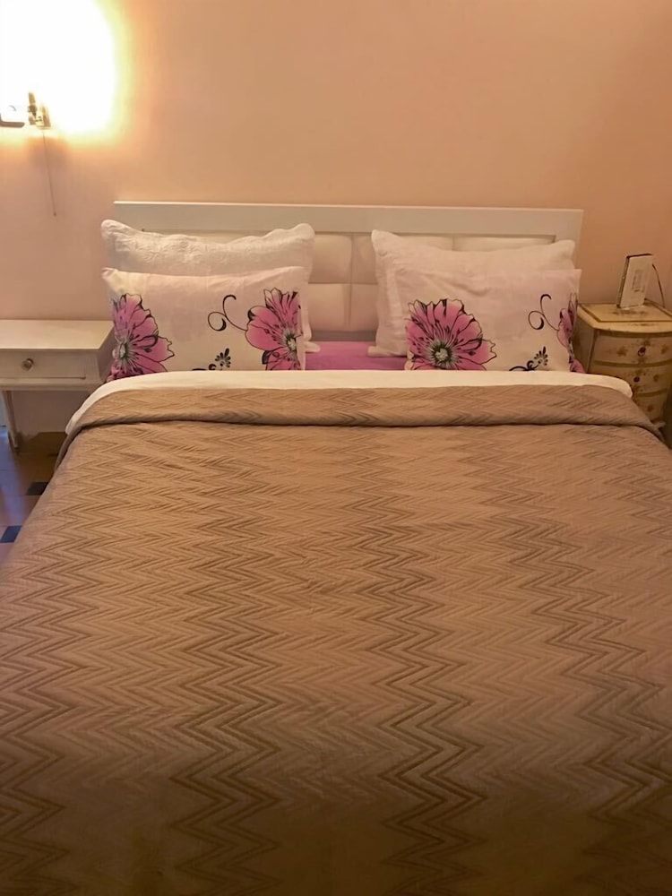 Elena Apartments