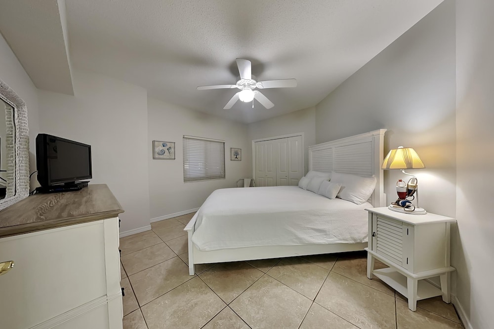 The Palms of Orange Beach by Southern Vacation Rentals