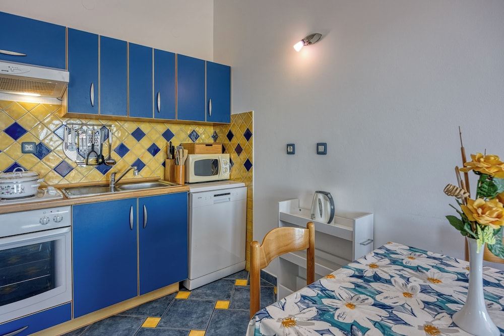 Apartment Jakara 3
