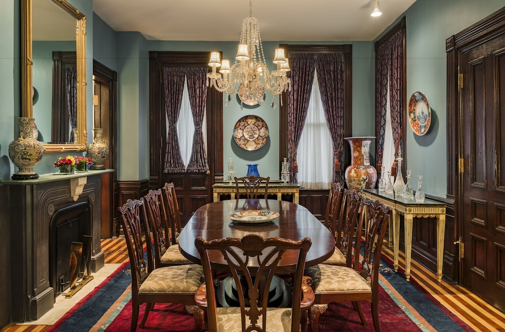 The Inn at 97 Winder