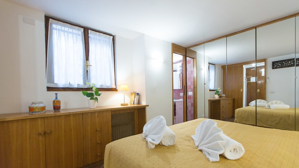 Rental in Rome Bovari