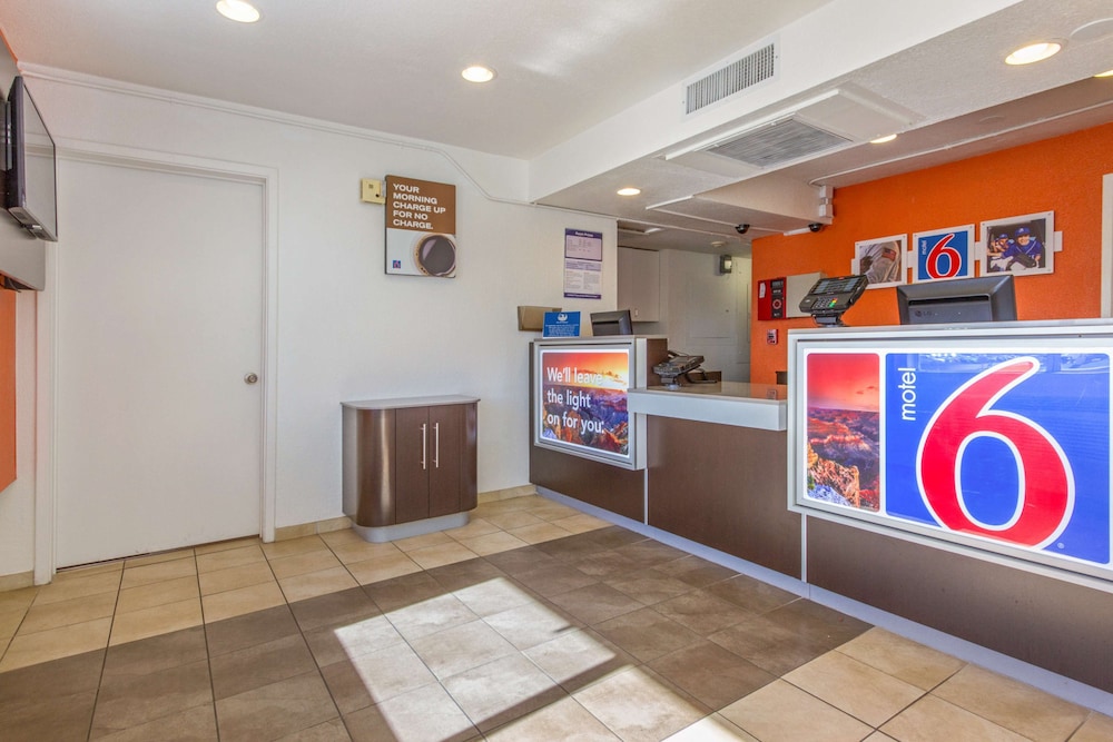 Motel 6 Phoenix North - Bell Road
