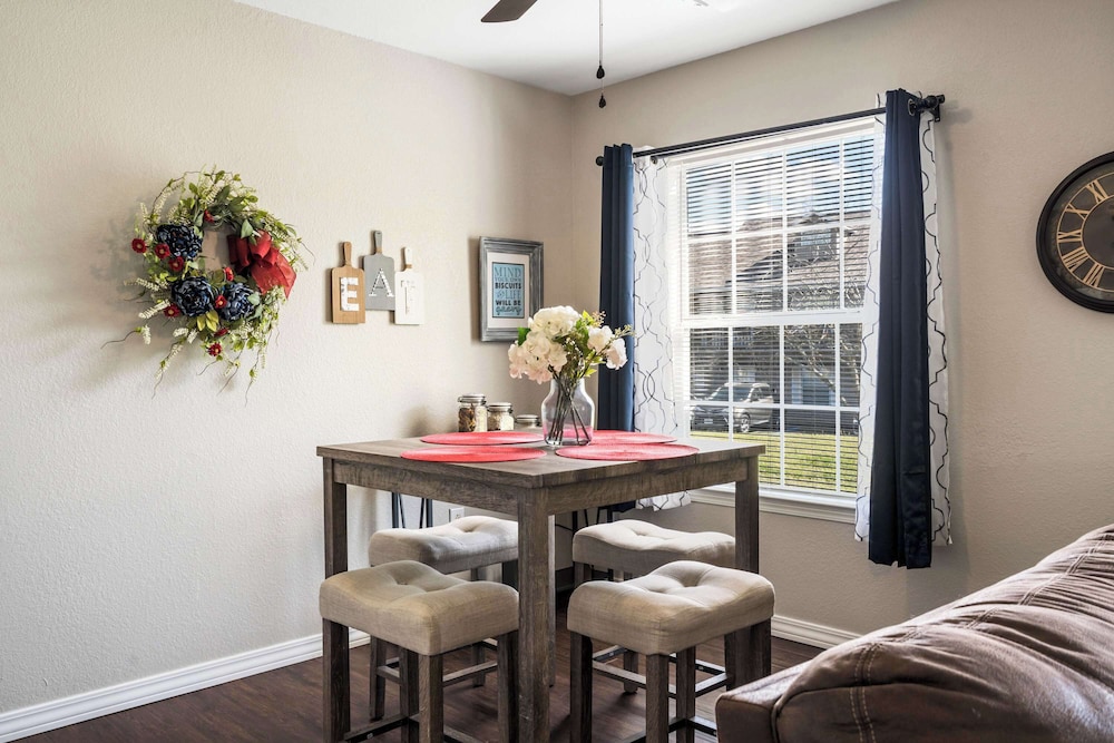 Cozy Escape Stay for 4