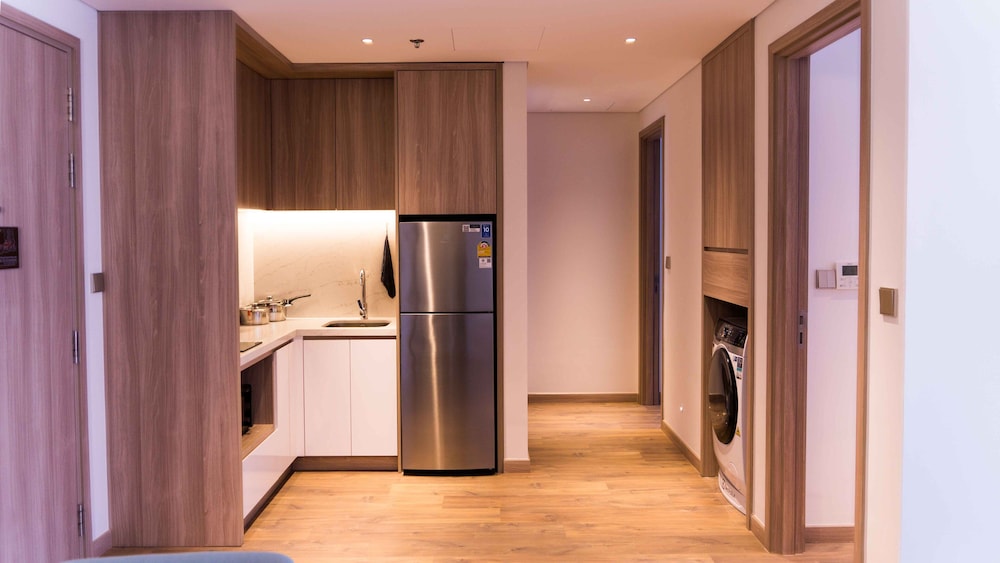A La Carte Ha Long Bay Apartment Managed by Anstay Residence view 3