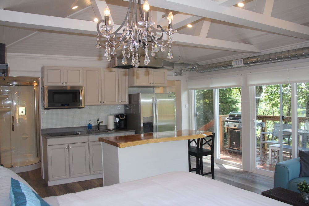 Watermark Waterfront Cottages