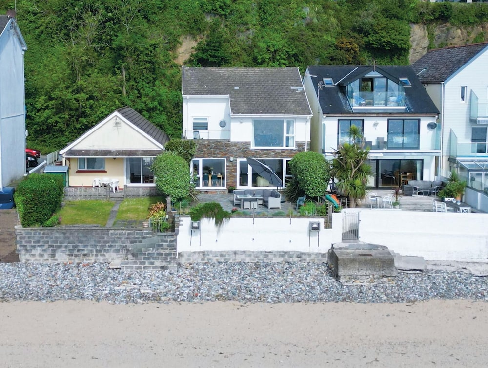 Rainbow Leap - 5 Bed Holiday Home - Saundersfoot