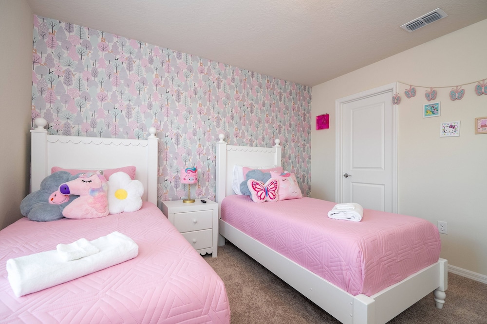 Windsor Cay 7BR Water Park Free