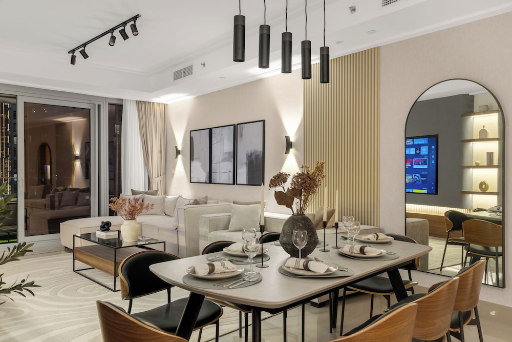 Roomszy Residences - Opera Grand