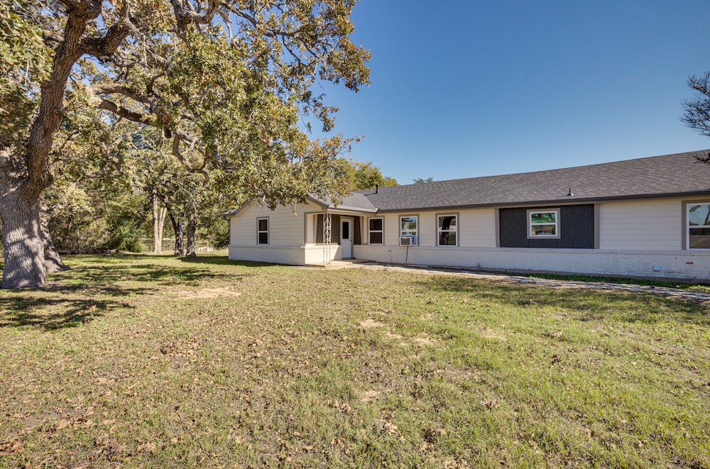 College Station Vacation Rental: Near Texas A & M view 4