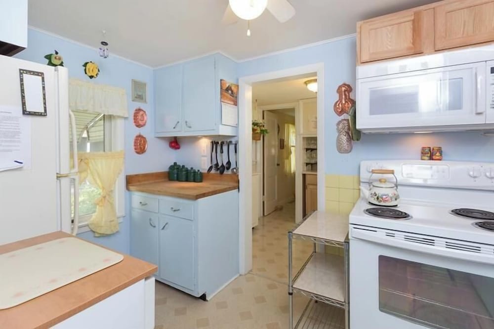 Brooklyn Avenue 19