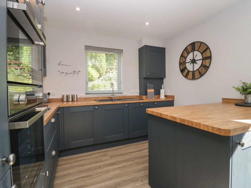Garden Cottage No 1
