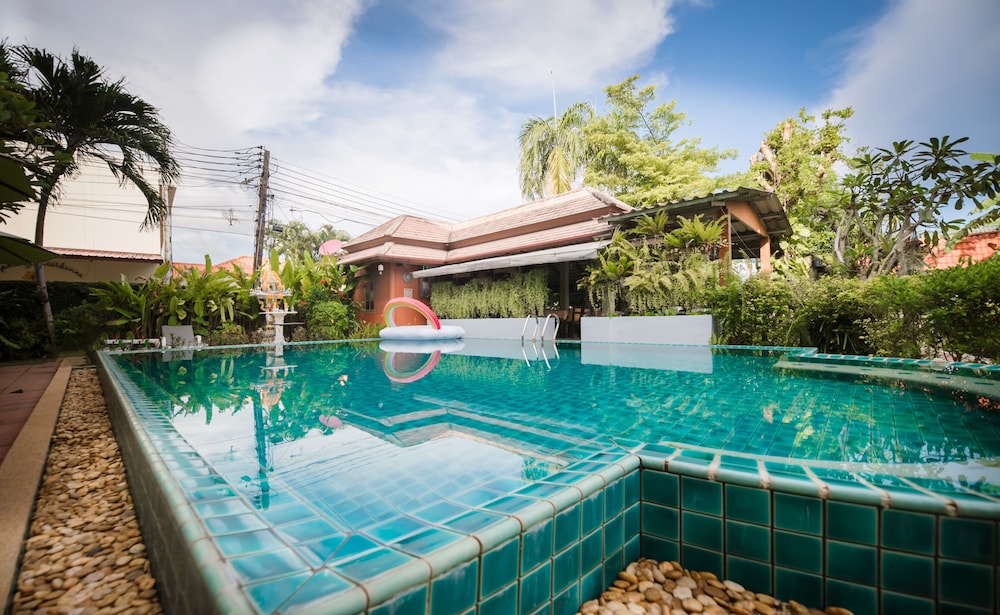 Phuket Monaburi Boutique Hotel