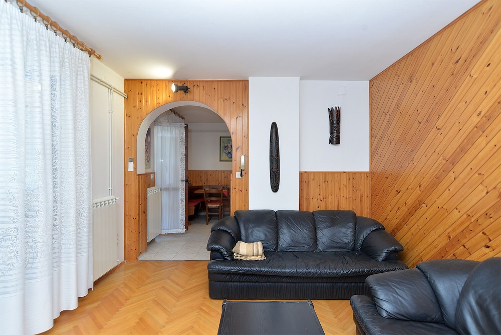 Apartment 531 view 5