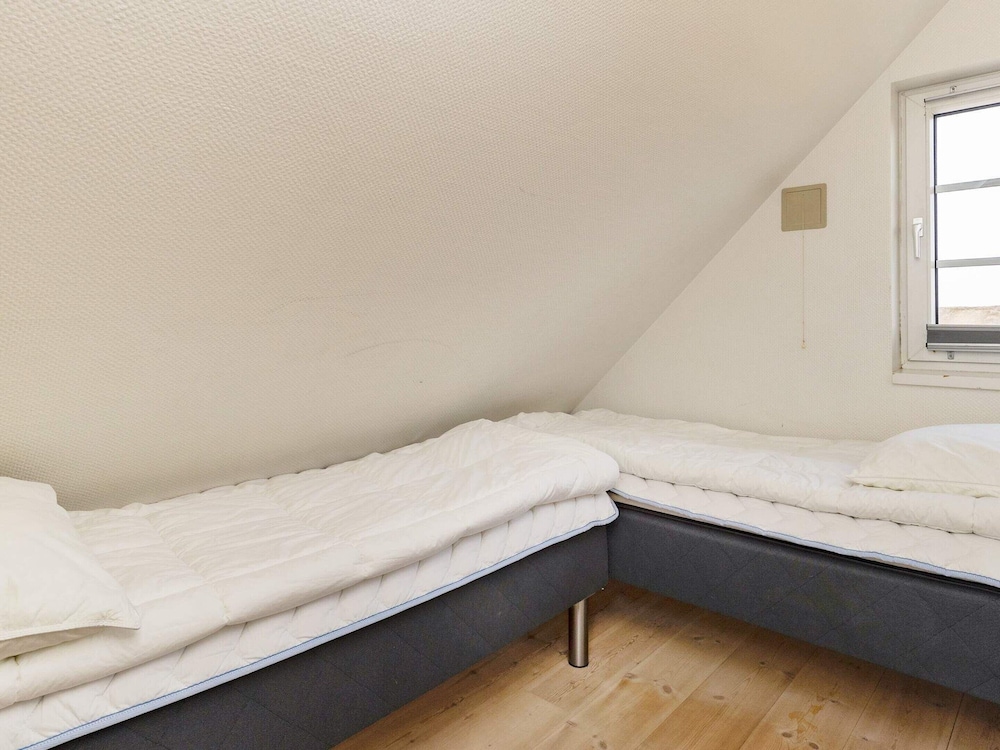 10 Person Holiday Home in Blavand view 3