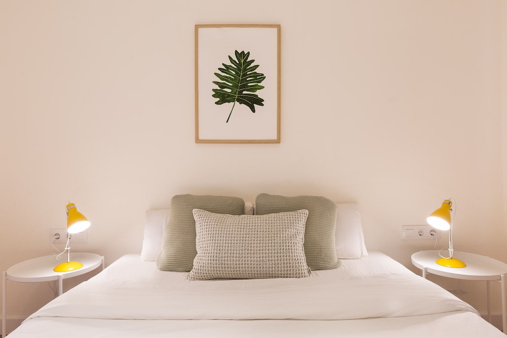 Urban Chill Apartments By Olala Homes