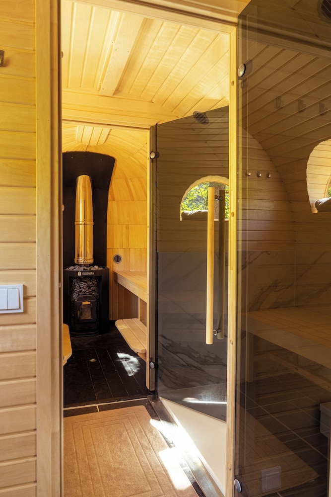 LA FORESTALE Luxury Ecolodge