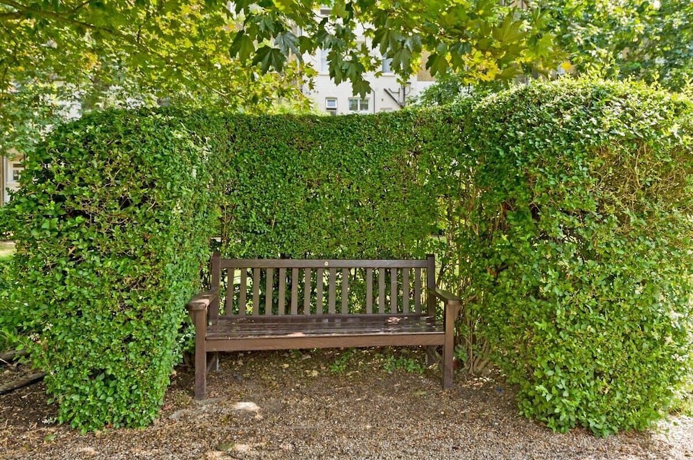 3 Bedroom Apartment, Earls Court