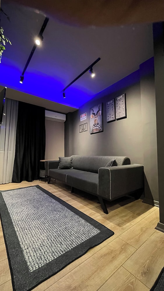 Thalia Suites Hotel