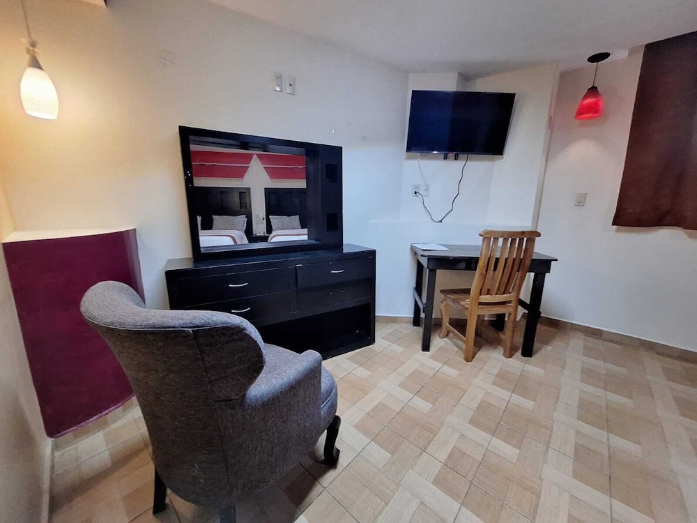 Poza Rica Vacations - Hotel San Rafael Poza Rica - Property Image 1