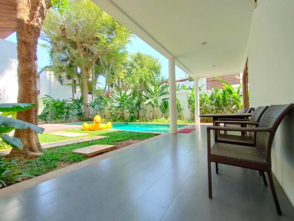 PRAN-A-LUXE Exclusive Pool Villa