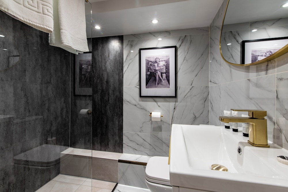 Elm Bank Suites