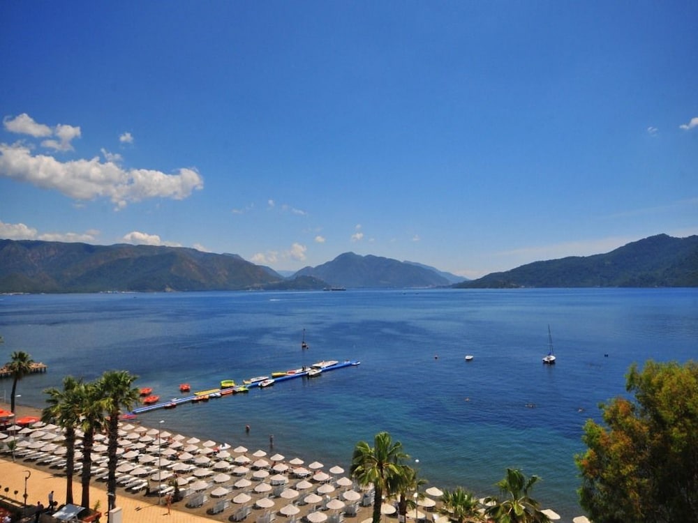 Golden Rock Beach Hotel - All Inclusive