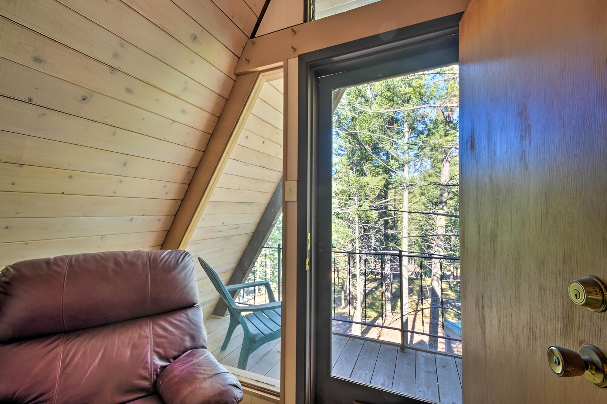 Secluded Ruidoso Cabin w/ Hot Tub & Fireplace! view 3