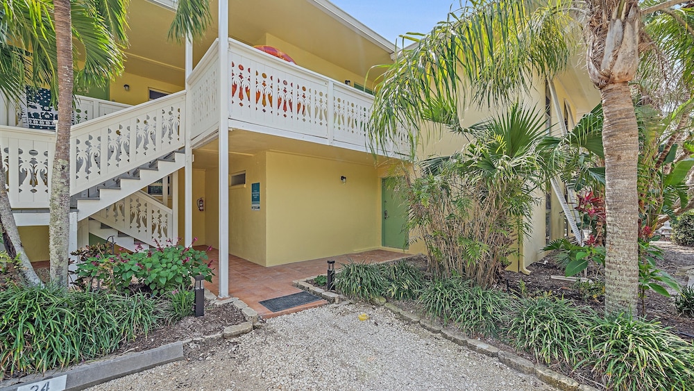 Beach Haven 2 Bedroom Condo