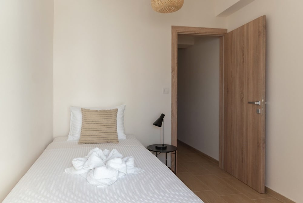 Saint Matthew Central Apartment by Senaon