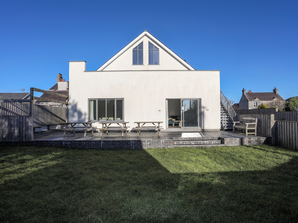 Plas Gwylan