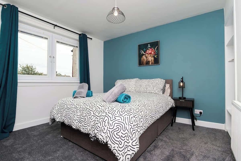 2bed House-free Parking